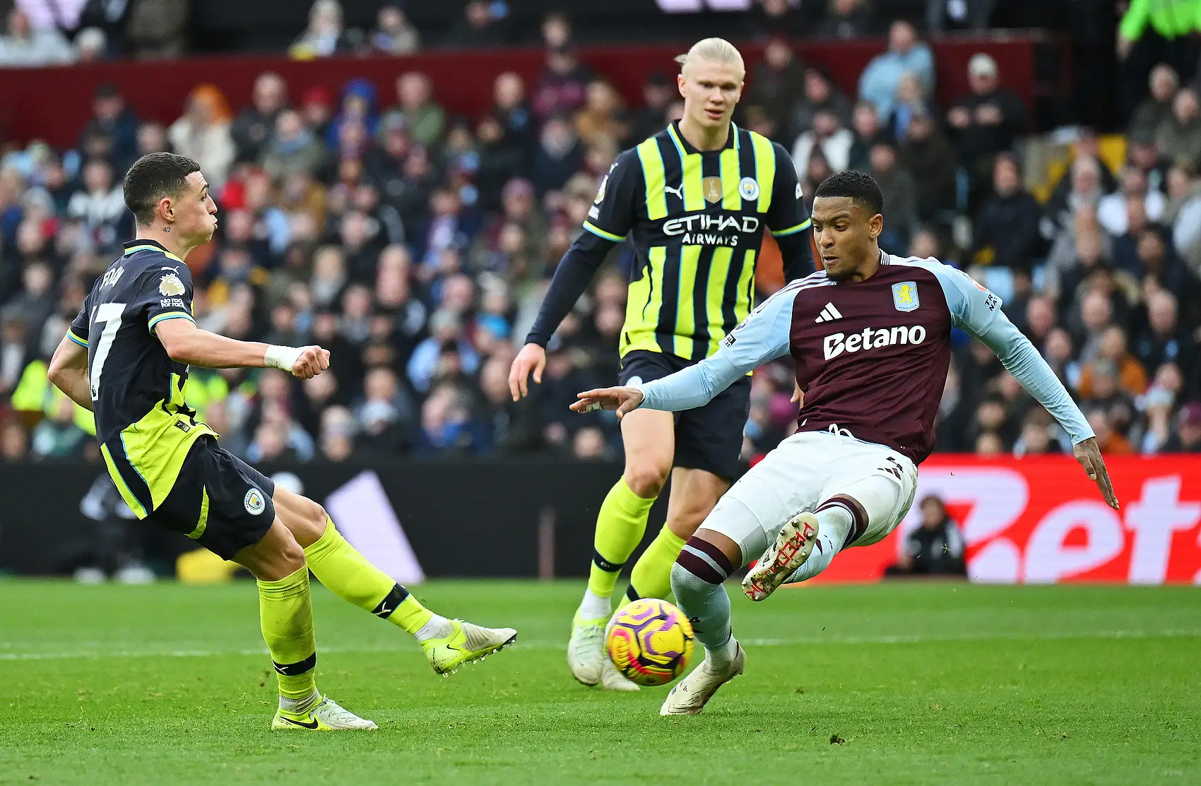 开云官网-奥萨苏纳主场遭遇失败！特拉哈斯助攻破门的简单介绍