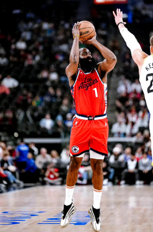 勇士B队轻取中国男篮，哈登打破历史纪录