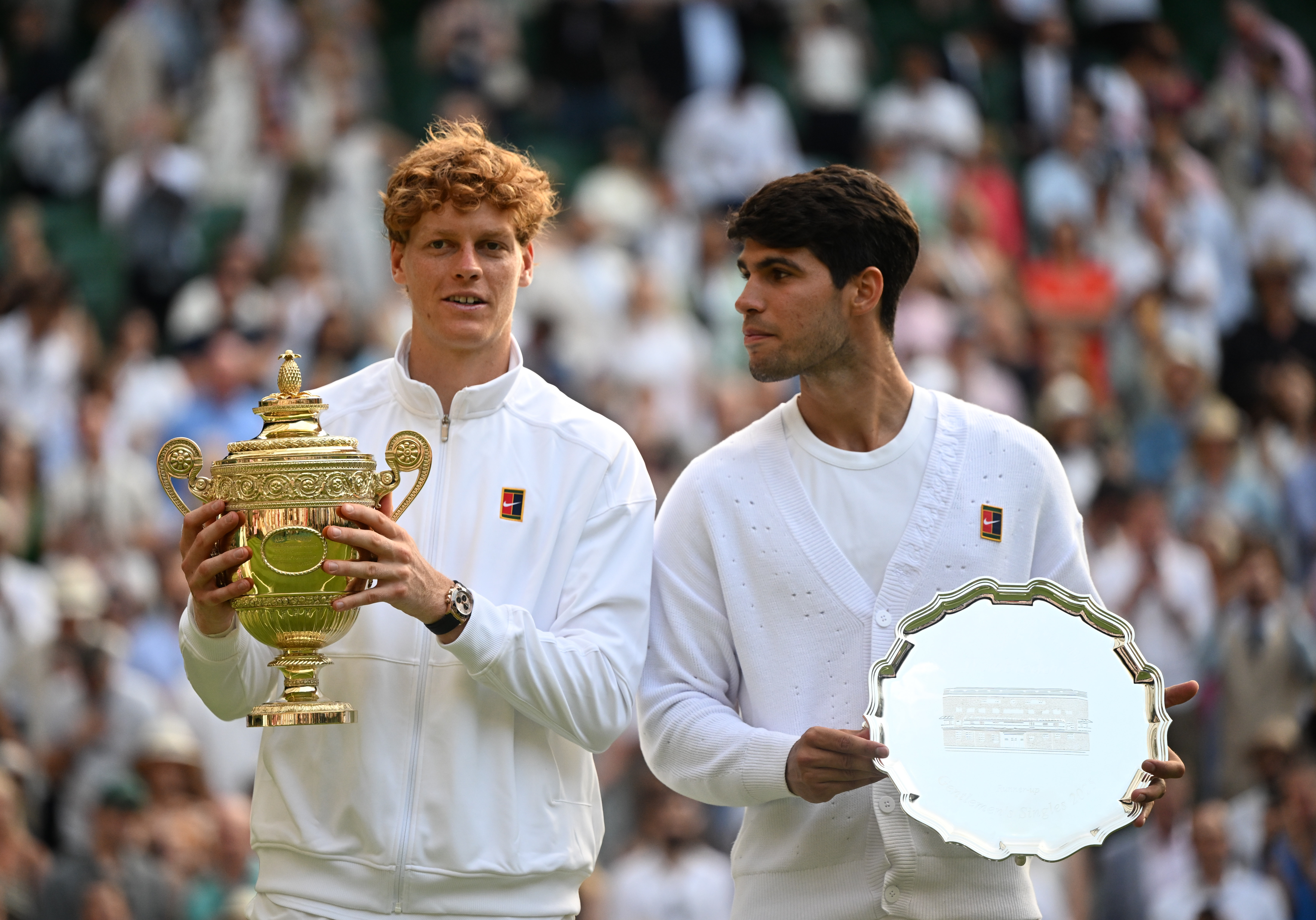 关于温网险胜澳网，纳达尔带队取胜的信息