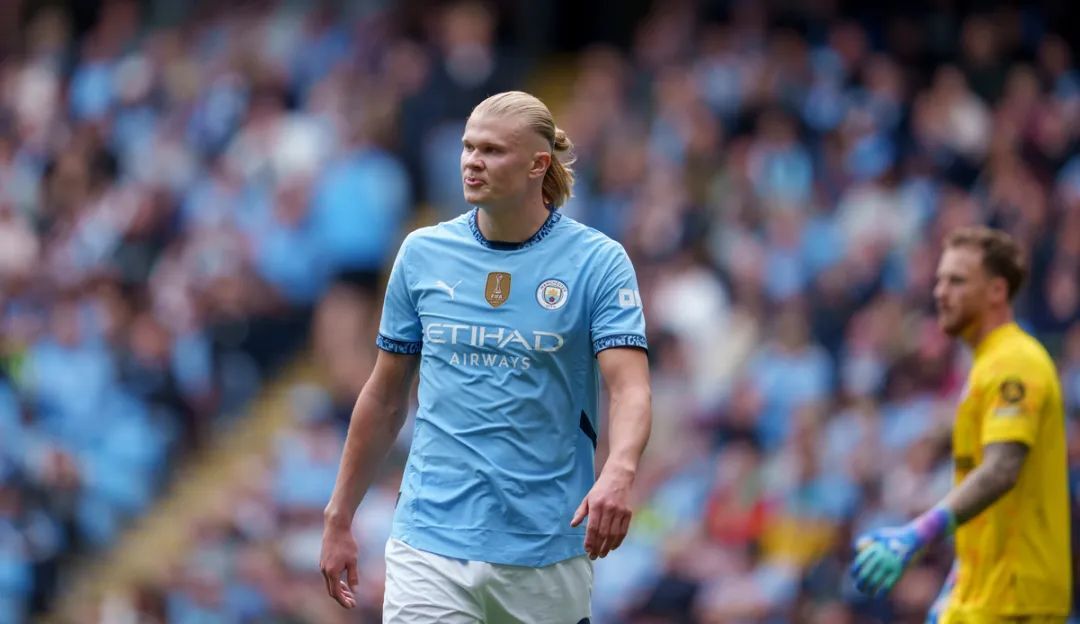 关于曼城锁定小组第一，豪取四连胜的信息