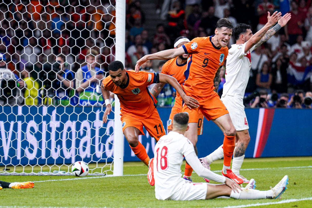 关于荷兰轻取乌克兰，欧洲国家联赛激情四射对决的信息