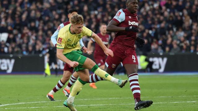 西汉姆联客场平局，主教练对球队表现满意