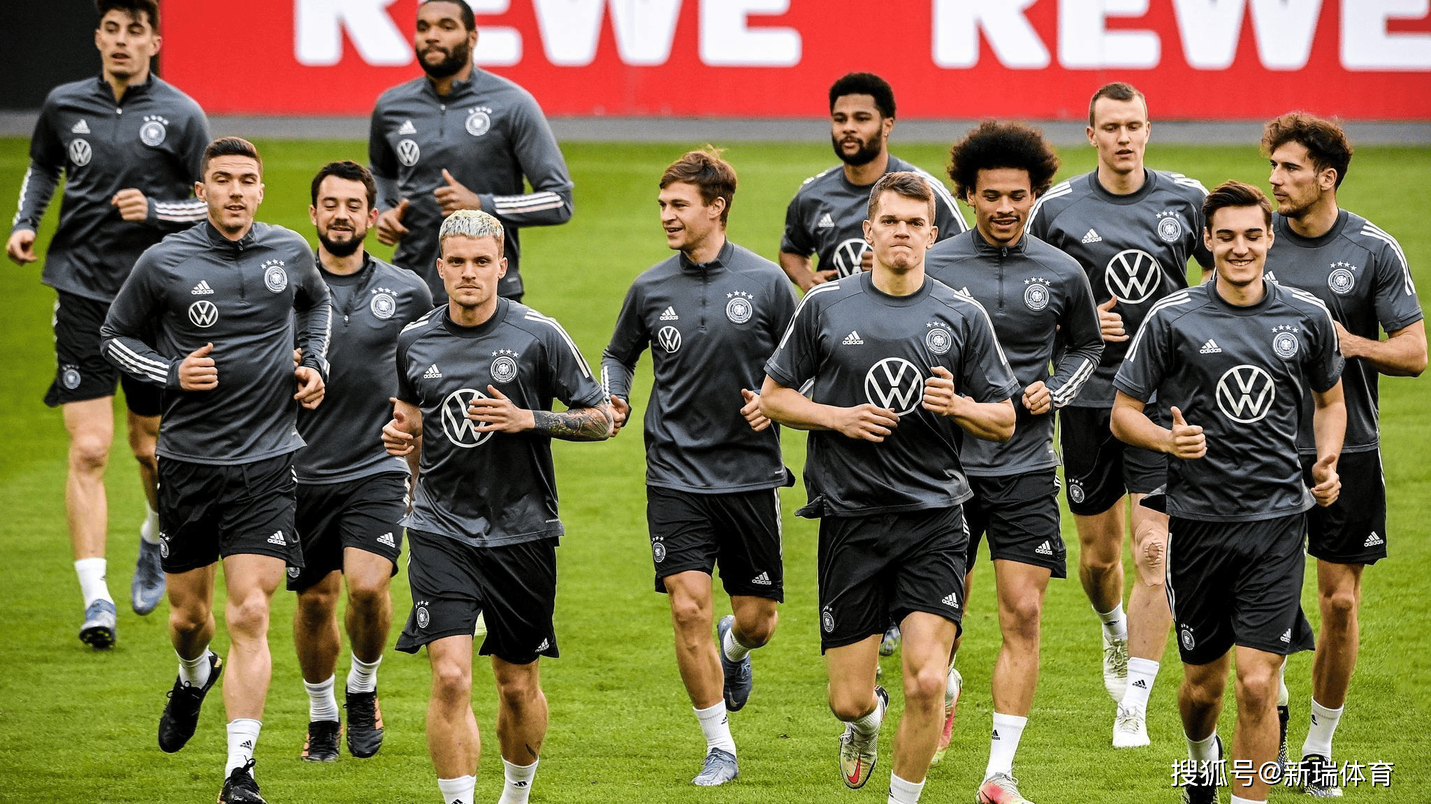 队伍集结，欧国联赛为国争光的简单介绍