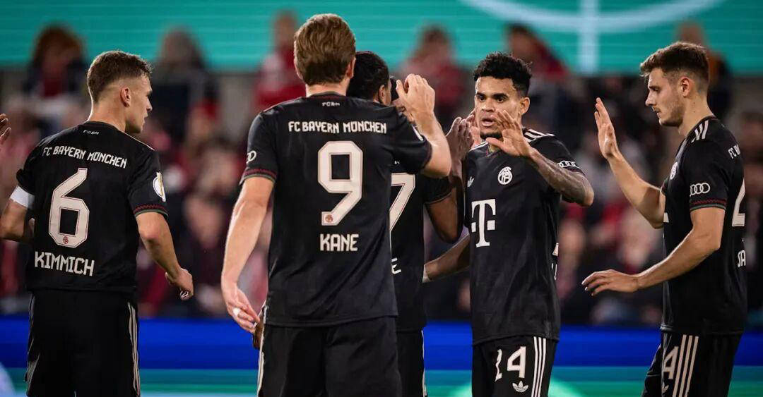 关于拜仁慕尼黑球员高效，晋级下一轮的信息