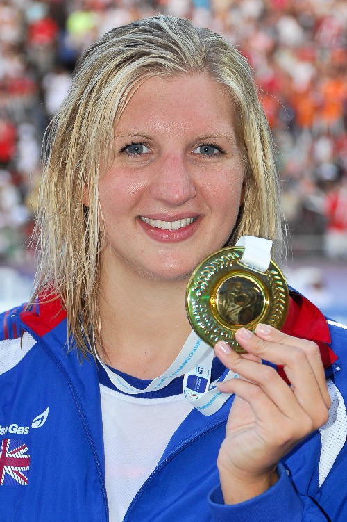 英国射击选手稳定发挥，夺得金牌