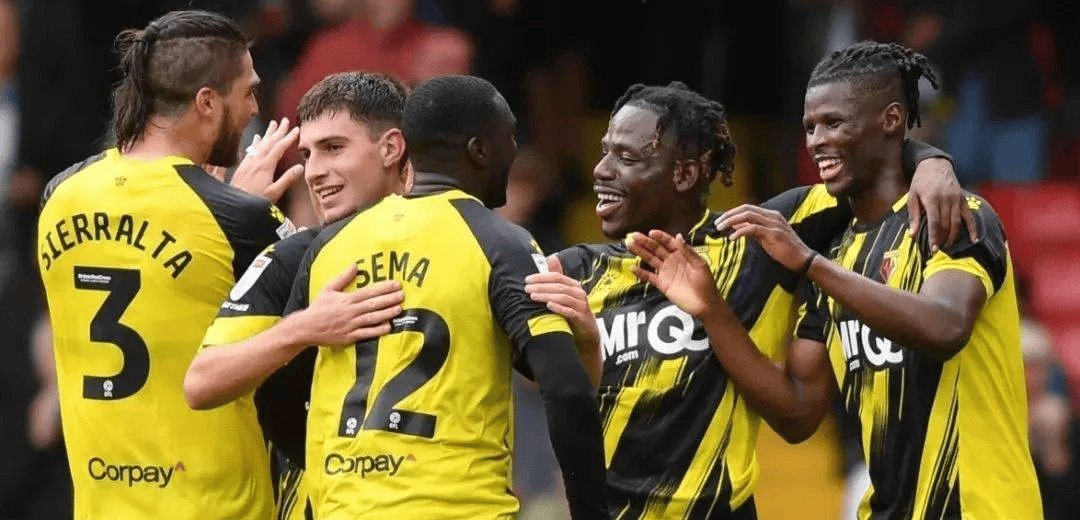 关于斯旺西城连胜对手，提升保级希望的信息