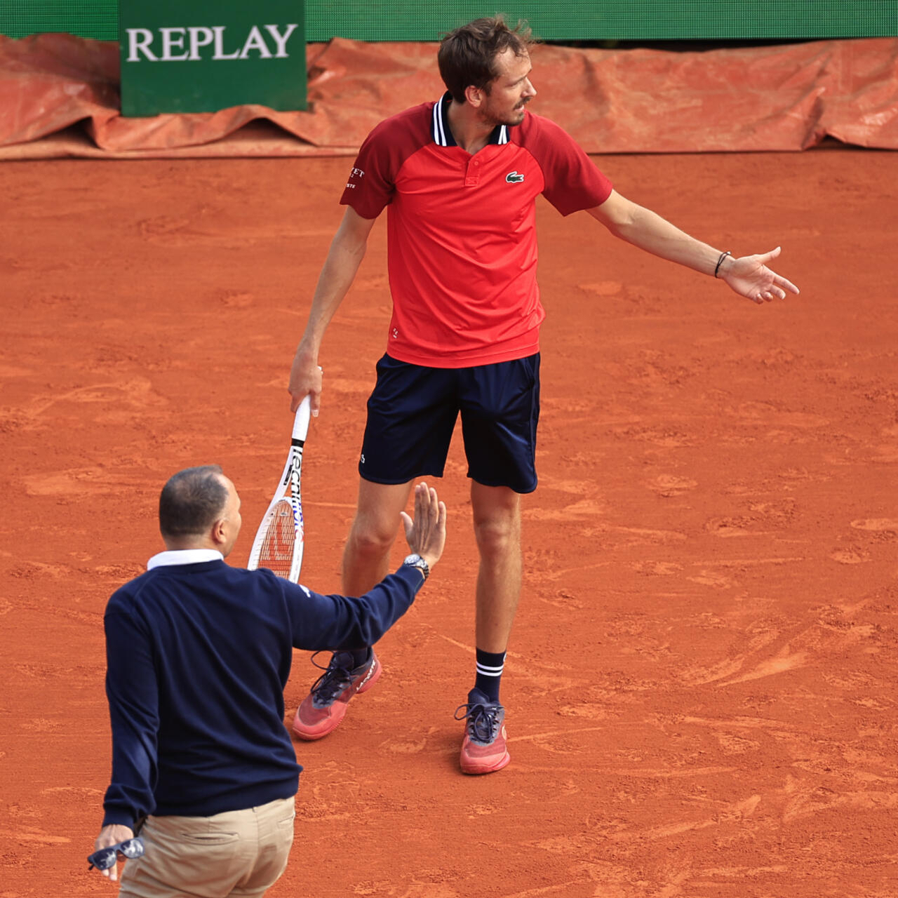 拉沃尔杯完胜年终总决赛，梅德韦杰夫统治全场的简单介绍