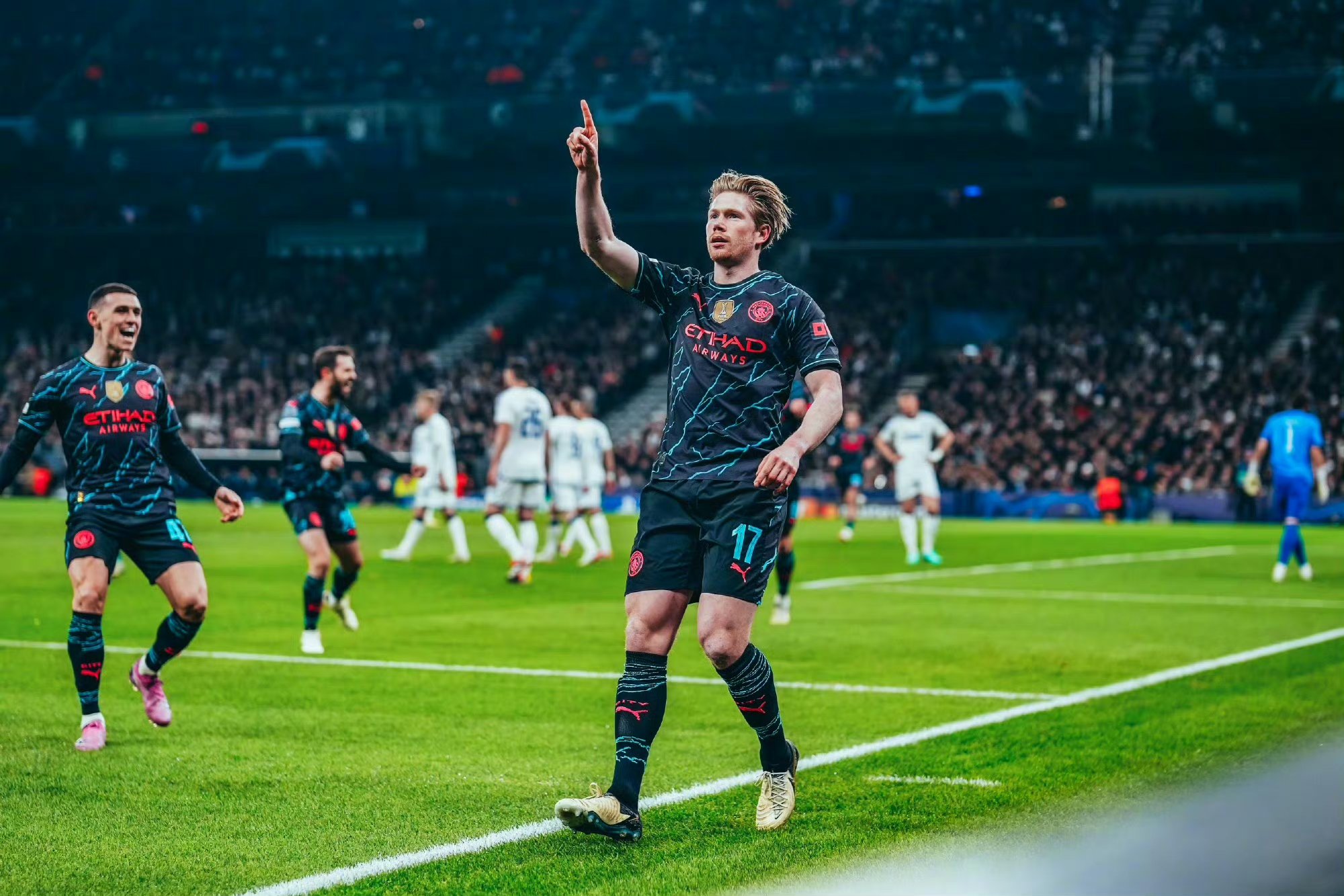 曼城碾压皇马,德布劳内状态火热 曼城碾压皇马,德布劳内状态火热