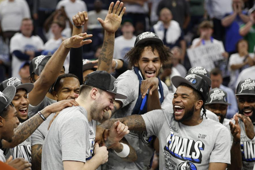 关于独行侠爆冷热火B队,欧文统治全场的信息 关于独行侠爆冷热火B队,欧文统治全场的信息