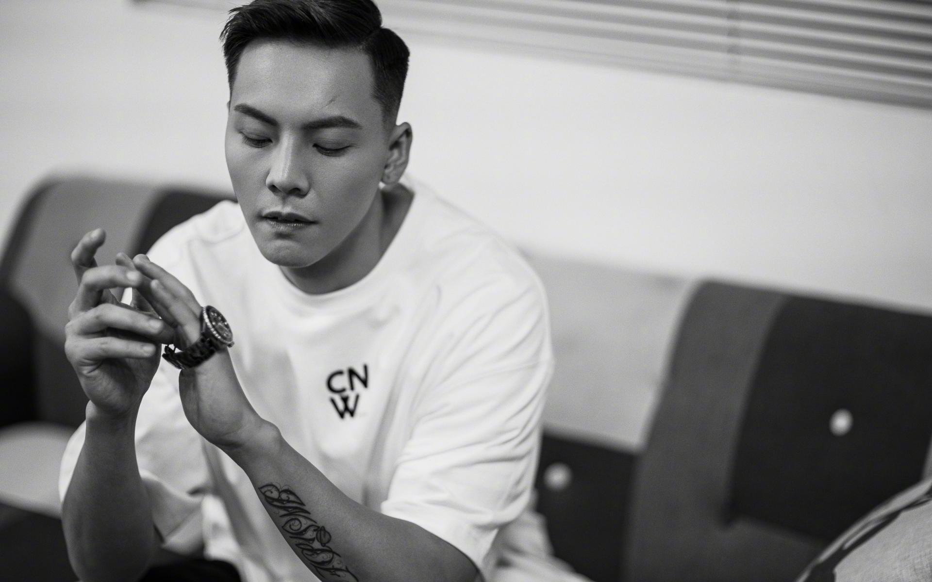 冰火对决,哈利伯顿刷新助攻纪录,吉林队决胜局冻伤篮网