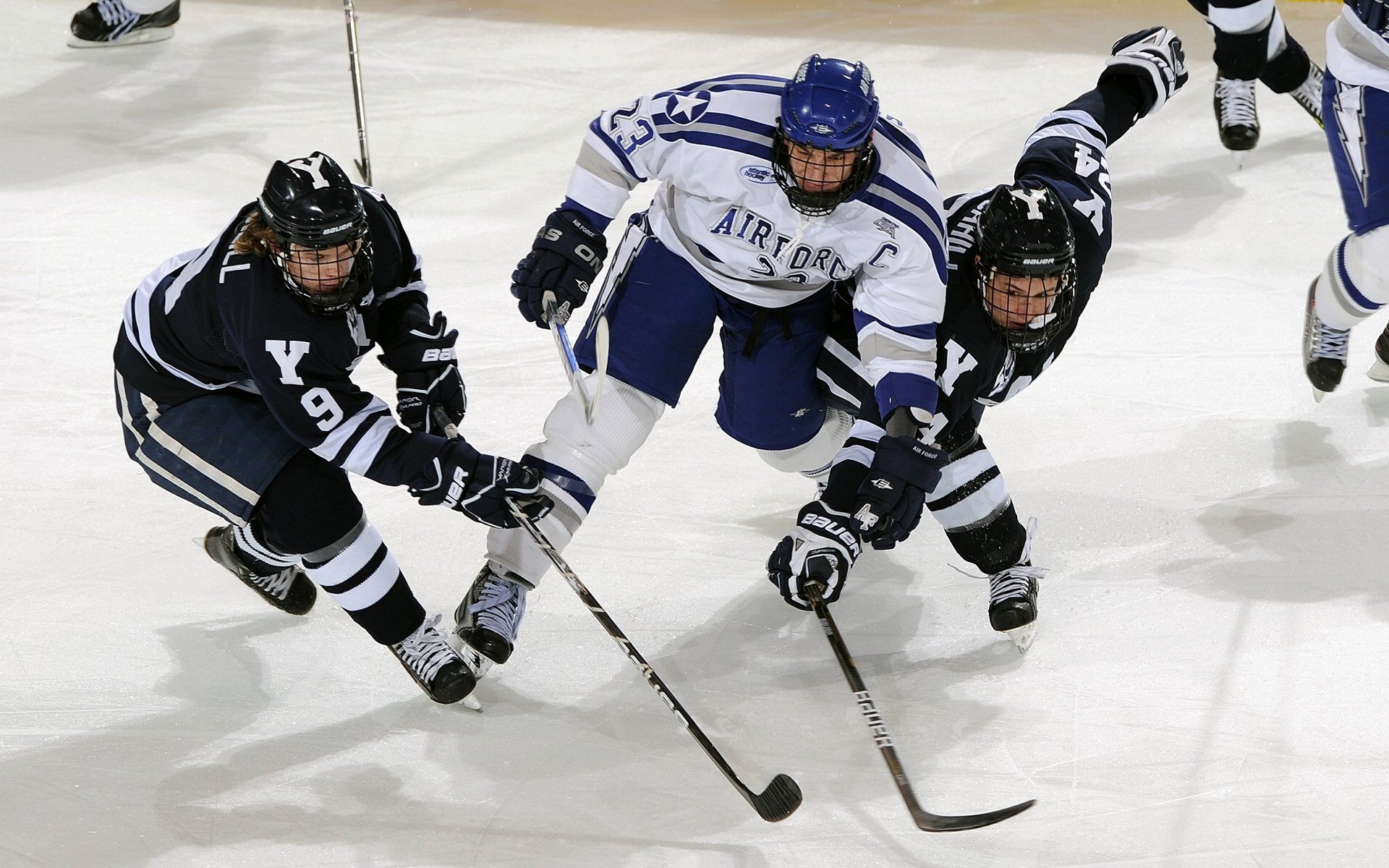 绿茵场上的外交破冰,基耶萨一锤定音,沙特与伊朗的足球和解时刻