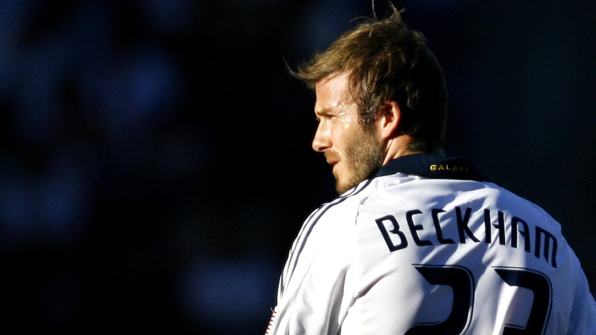 德甲奇才闪耀争冠焦点战,战术革新强压深圳式铁血防守