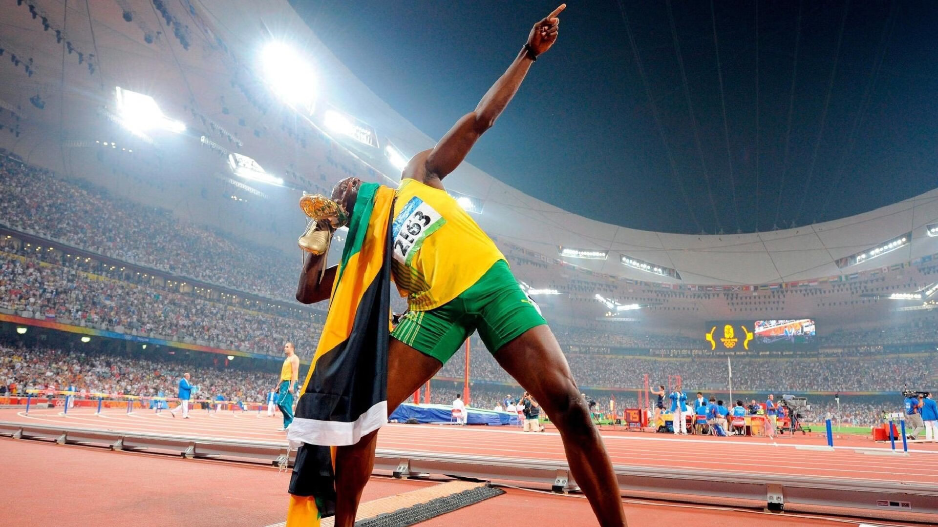 戈贝尔擎天一柱，快船攻防一体碾碎篮网